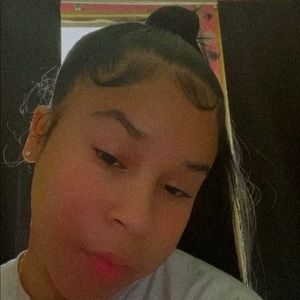 Meet your Posher, Keyana